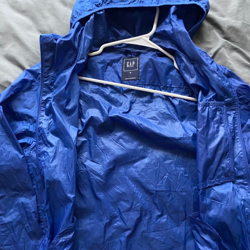 Blue windbreaker - Picture 4 of 4